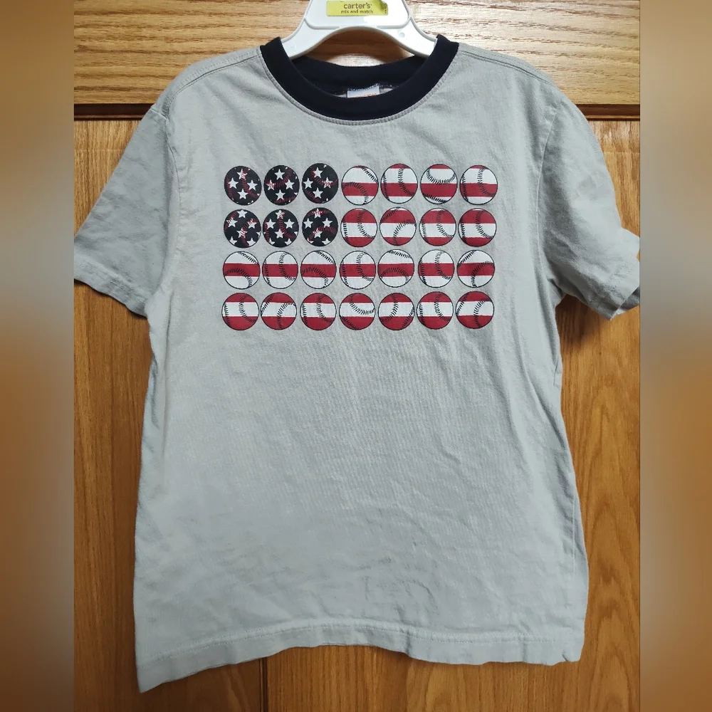 Gymboree Boys M Gray Short Sleeve Tee with Baseball Flag Graphic